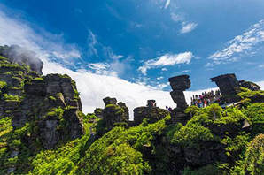 【贵州梵净山2日游】铜仁梵净山+亚木沟纯玩二日游 贵阳2天1晚休闲游 不进购物店